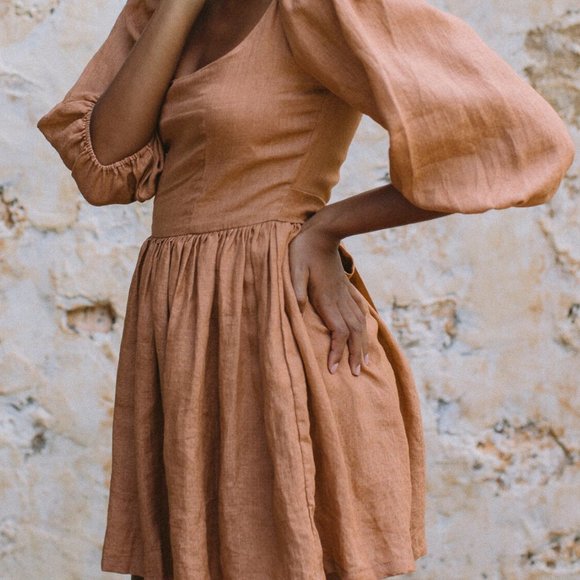 Kara Thoms BELLFLOWER MINI DRESS IN MOCHA - Picture 3 of 4